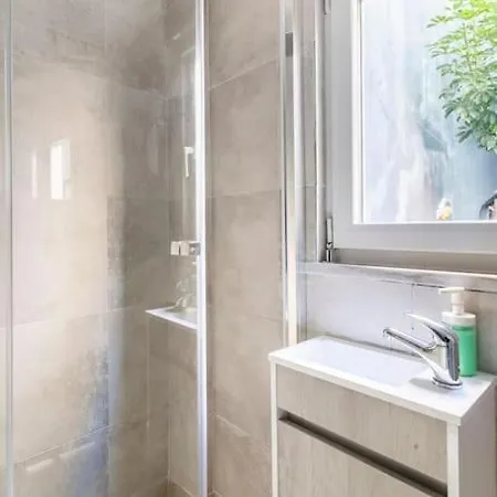 16 Rc - Patio Лісабон